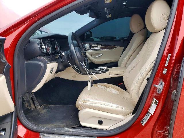 2019 MERCEDES-BENZ E 300 — Фото 7 из 13