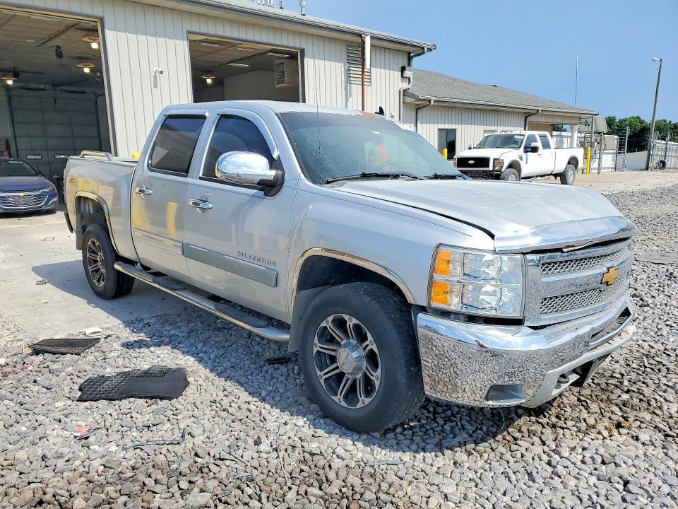 2012 CHEVROLET SILVERADO K1500 LT — Фото 4 из 12