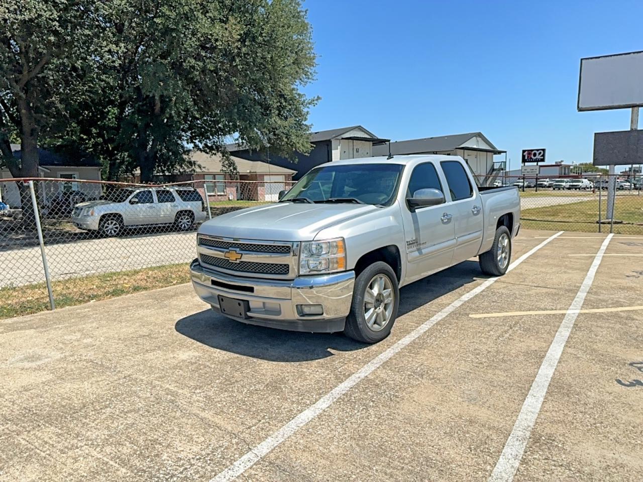 2012 CHEVROLET SILVERADO C1500 LT — Фото 2 из 10