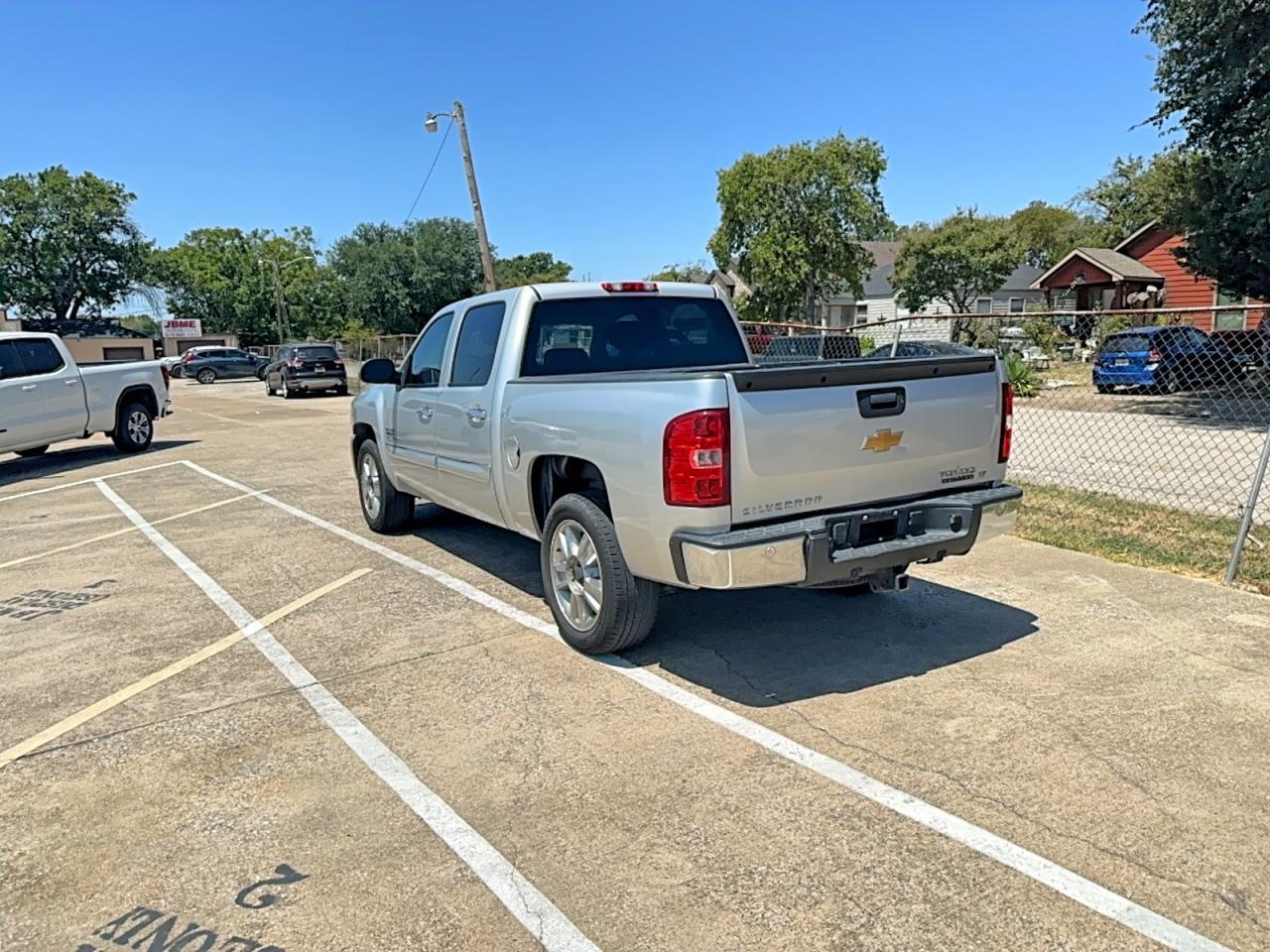 2012 CHEVROLET SILVERADO C1500 LT — Фото 3 из 10