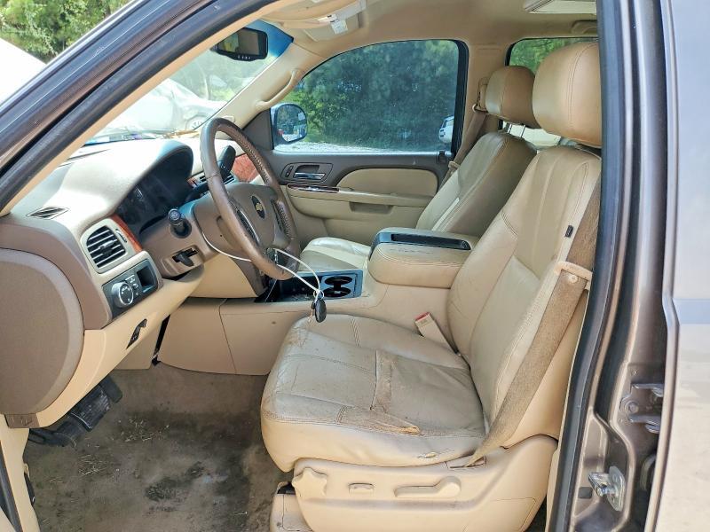 2012 CHEVROLET SUBURBAN C1500 LT — Фото 7 из 13