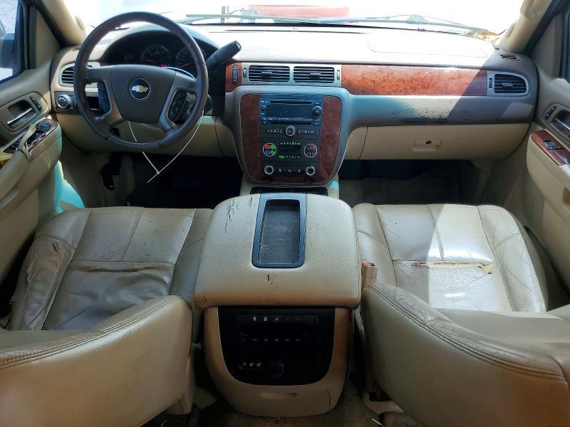 2012 CHEVROLET SUBURBAN C1500 LT — Фото 8 из 13