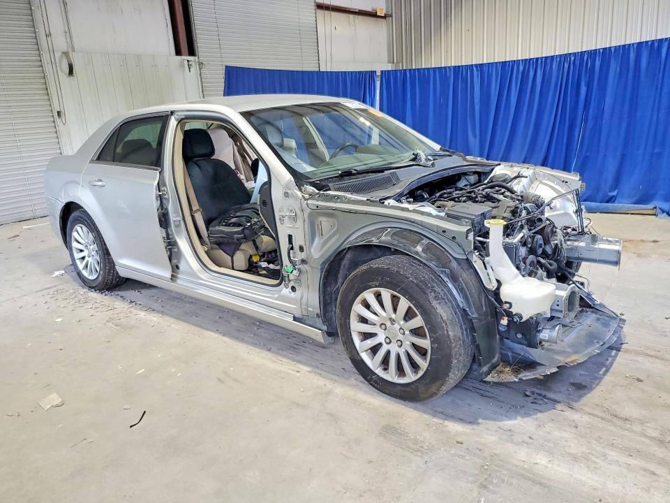 2C3CCAAG1CH289268 2012 CHRYSLER 300 photo no. 4