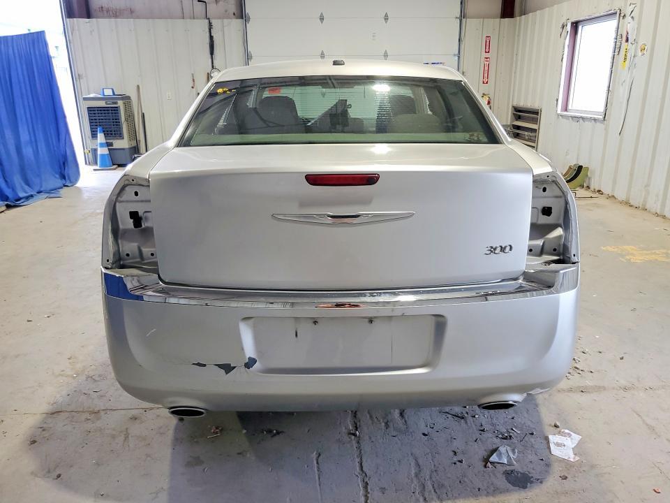 2C3CCAAG1CH289268 2012 CHRYSLER 300 photo no. 6