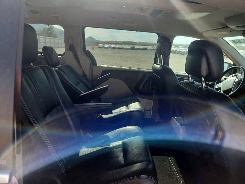 2012 CHRYSLER TOWN & COUNTRY TOURING L — Фото 11 из 13