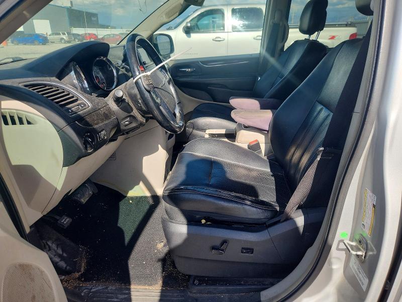 2012 CHRYSLER TOWN & COUNTRY TOURING L — Фото 7 из 13