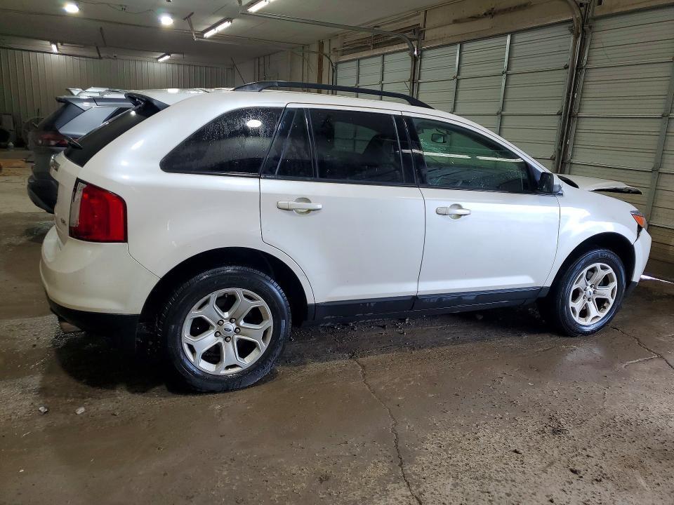 2FMDK3JC6CBA45173 2012 FORD EDGE photo no. 3