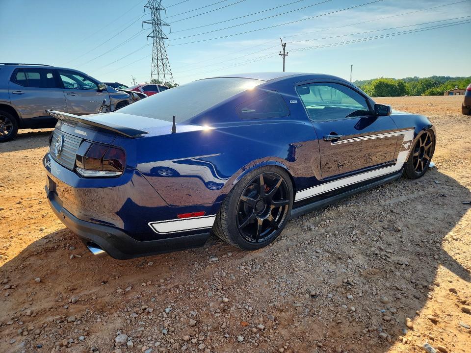 2012 FORD MUSTANG GT — Фото 3 из 12