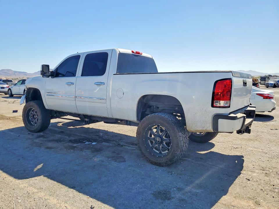 2012 GMC SIERRA K3500 DENALI — Фото 2 из 13