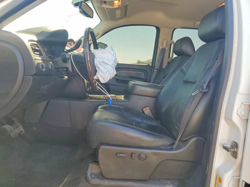 2012 GMC SIERRA K3500 DENALI — Фото 7 из 13