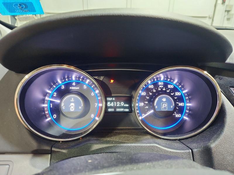 2012 HYUNDAI SONATA LIMITED — Фото 9 из 12