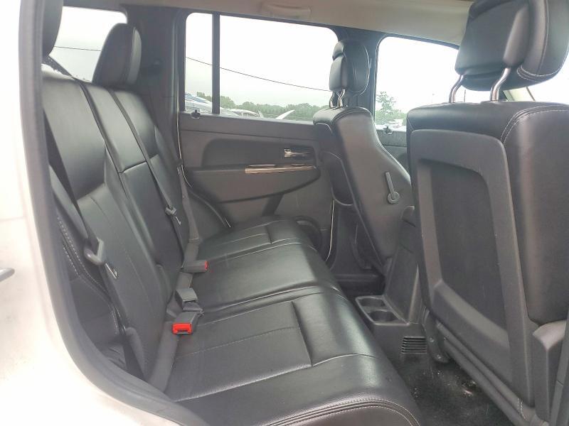 2012 JEEP LIBERTY JET — Фото 10 из 12