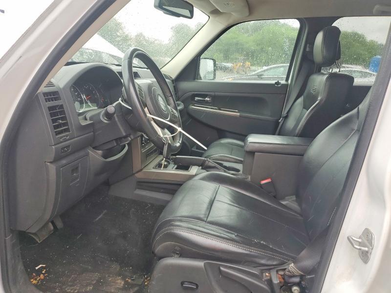 2012 JEEP LIBERTY JET — Фото 7 из 12