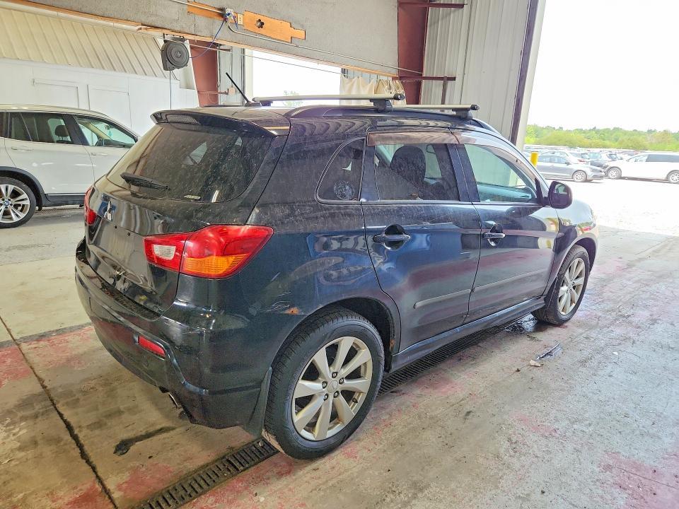 2012 MITSUBISHI OUTLANDER SPORT SE — Фото 3 из 14