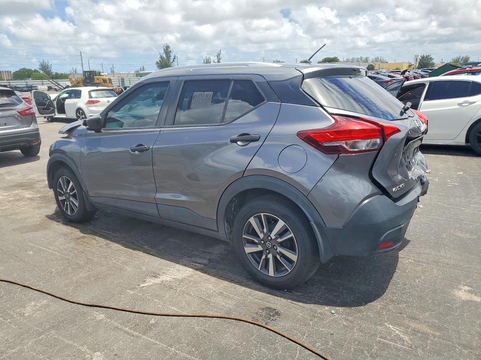 2019 NISSAN KICKS S — Фото 2 из 13