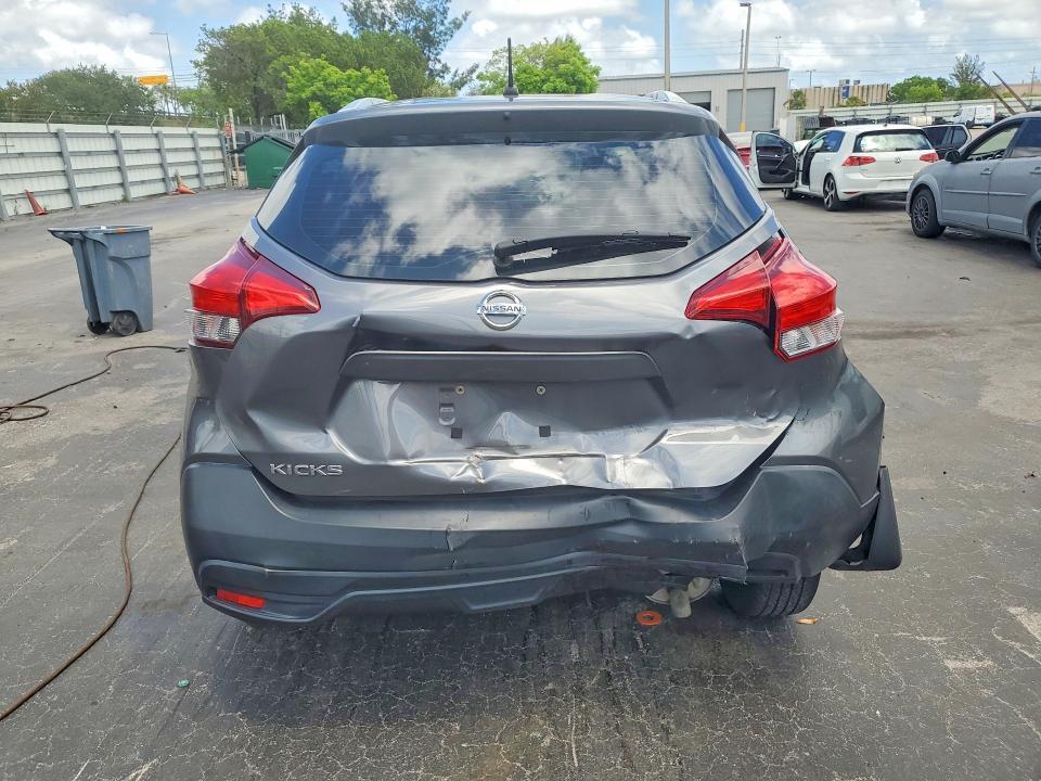 2019 NISSAN KICKS S — Фото 6 из 13