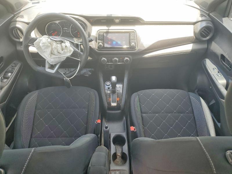 2019 NISSAN KICKS S — Фото 8 из 13