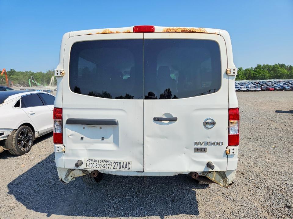 2012 NISSAN NV 3500 HD S — Фото 6 из 14