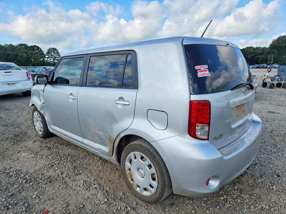 JTLZE4FE9CJ025713 2012 SCION XB photo no. 2
