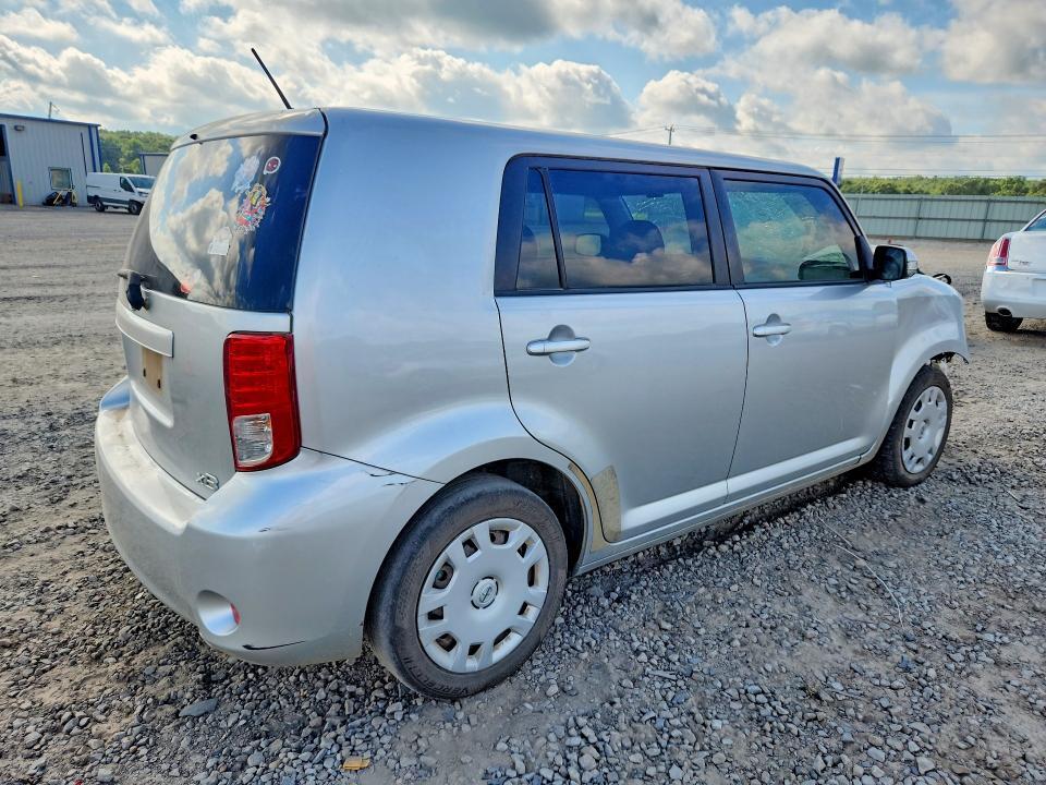 JTLZE4FE9CJ025713 2012 SCION XB photo no. 3