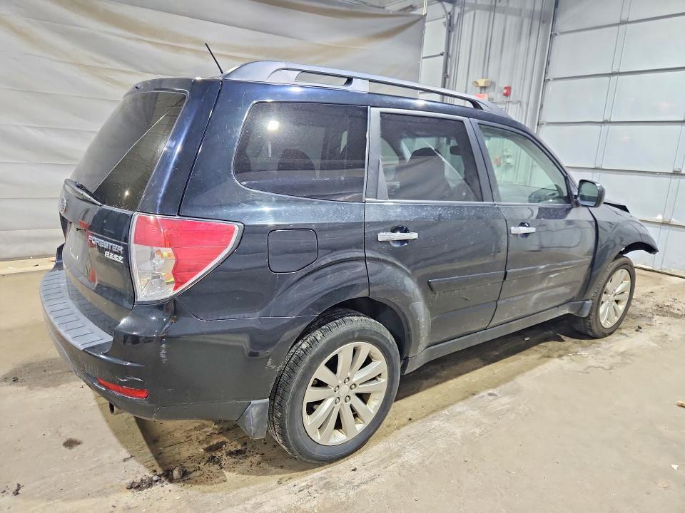JF2SHAEC4CH422502 2012 SUBARU FORESTER photo no. 3
