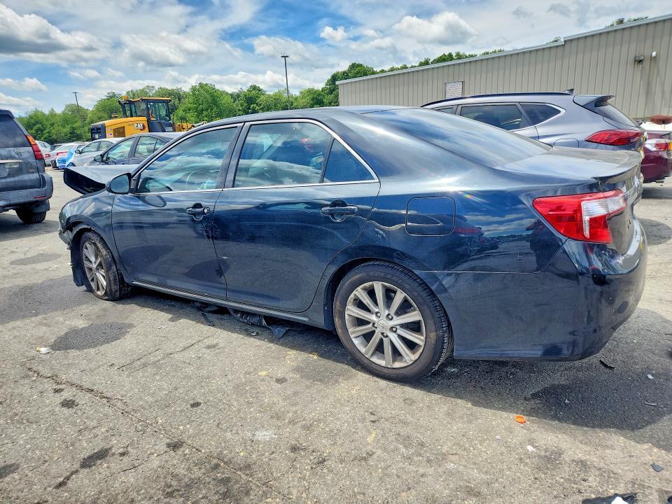 2012 TOYOTA CAMRY XLE — Фото 2 из 12