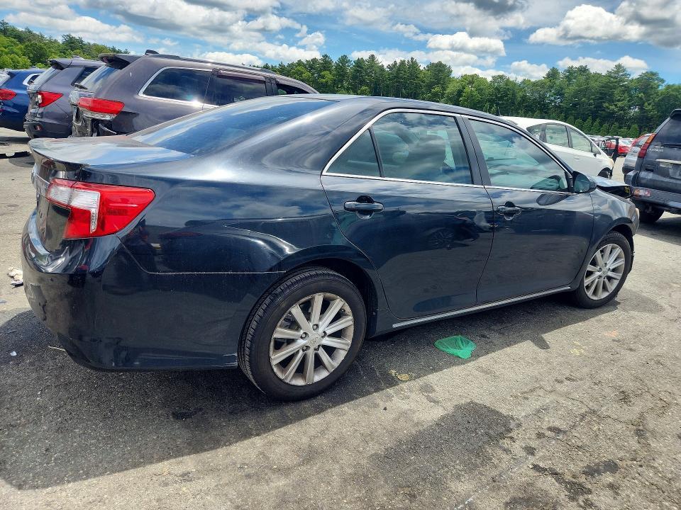 2012 TOYOTA CAMRY XLE — Фото 3 из 12