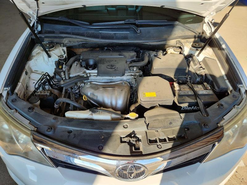 2012 TOYOTA CAMRY XLE — Фото 11 из 12