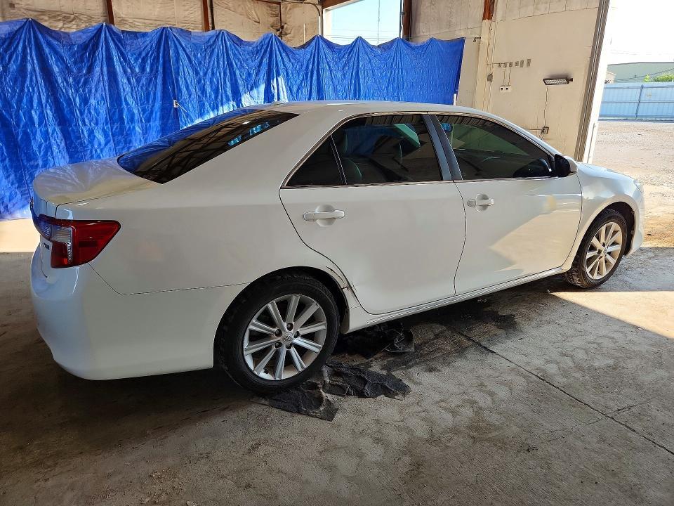 2012 TOYOTA CAMRY XLE — Фото 3 из 12
