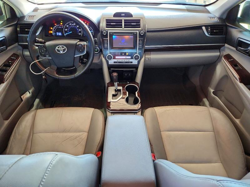 2012 TOYOTA CAMRY XLE — Фото 8 из 12