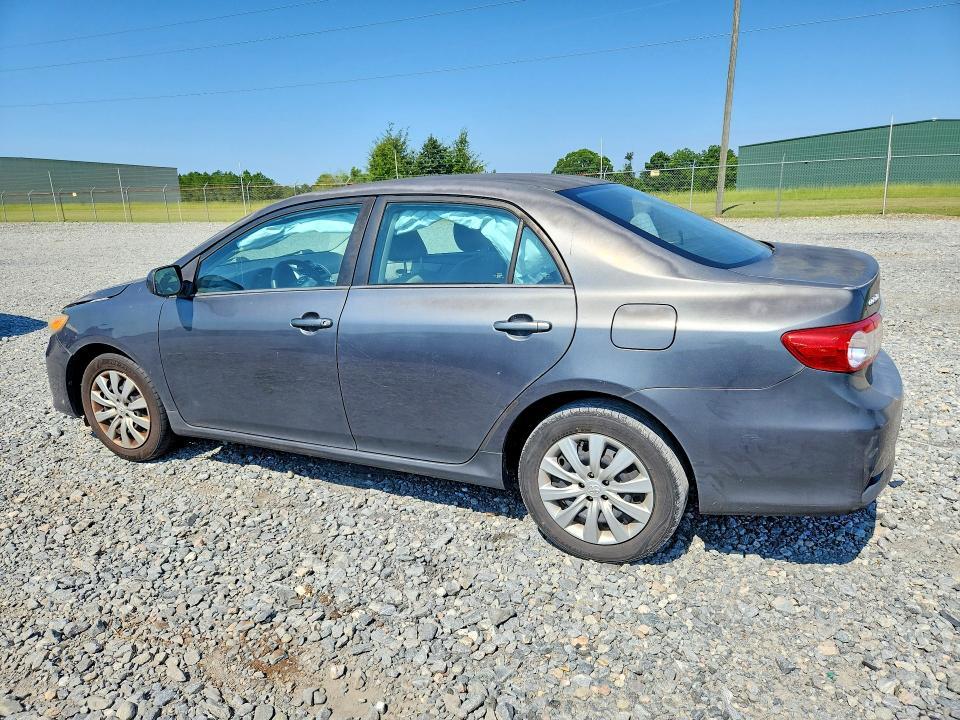 2012 TOYOTA COROLLA LE — Фото 2 из 12