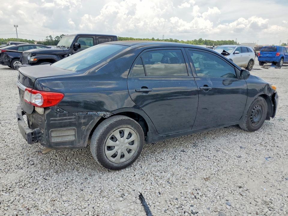 2012 TOYOTA COROLLA L — Фото 3 из 12