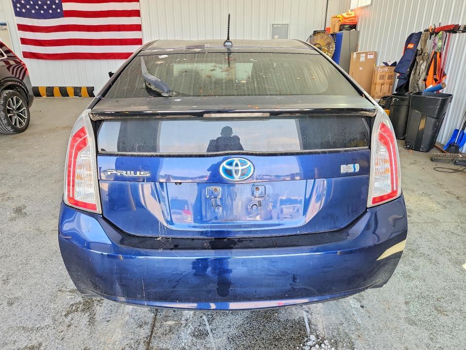 2012 TOYOTA PRIUS THREE — Фото 6 из 12