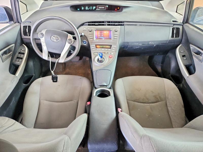 2012 TOYOTA PRIUS THREE — Фото 8 из 12