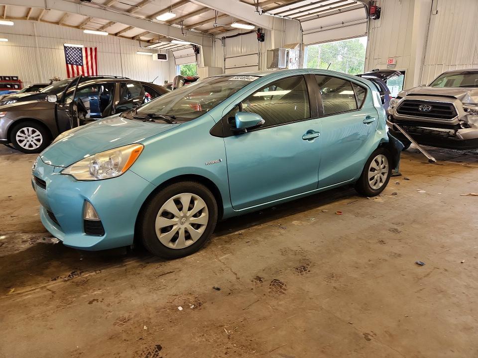 JTDKDTB36C1019575 2012 TOYOTA PRIUS C photo no. 1