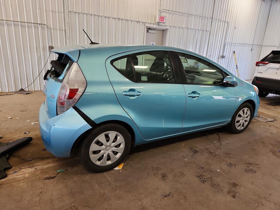 JTDKDTB36C1019575 2012 TOYOTA PRIUS C photo no. 3