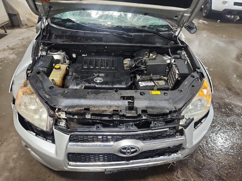 2012 TOYOTA RAV4 LIMITED — Фото 11 из 12