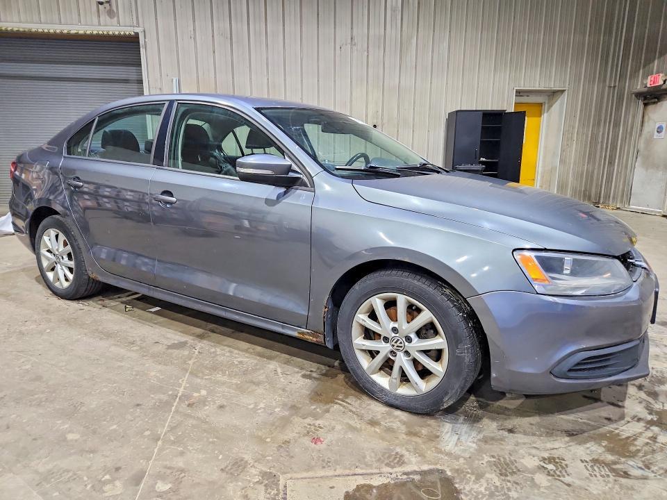 2012 VOLKSWAGEN JETTA SE — Фото 4 из 13