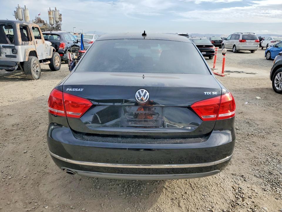 2012 VOLKSWAGEN PASSAT SE — Фото 6 из 12