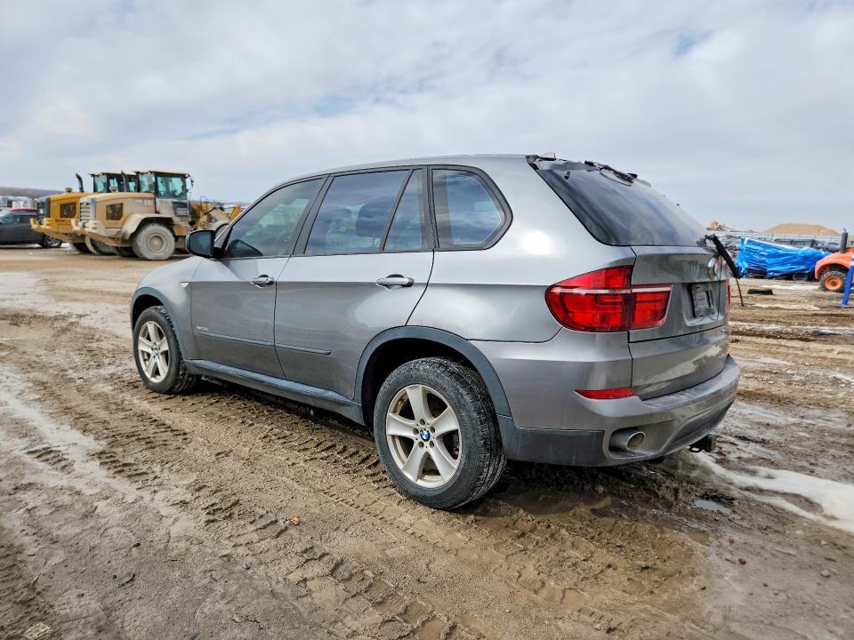 2011 BMW X5 XDRIVE35D — Фото 2 из 13