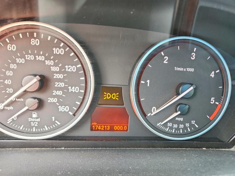 2011 BMW X5 XDRIVE35D — Фото 9 из 13