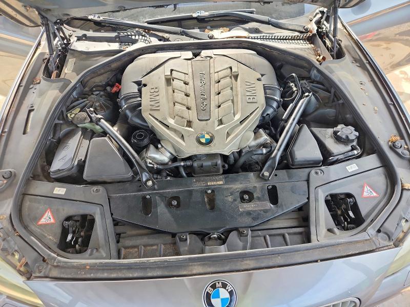 2011 BMW 550 I — Фото 11 из 12