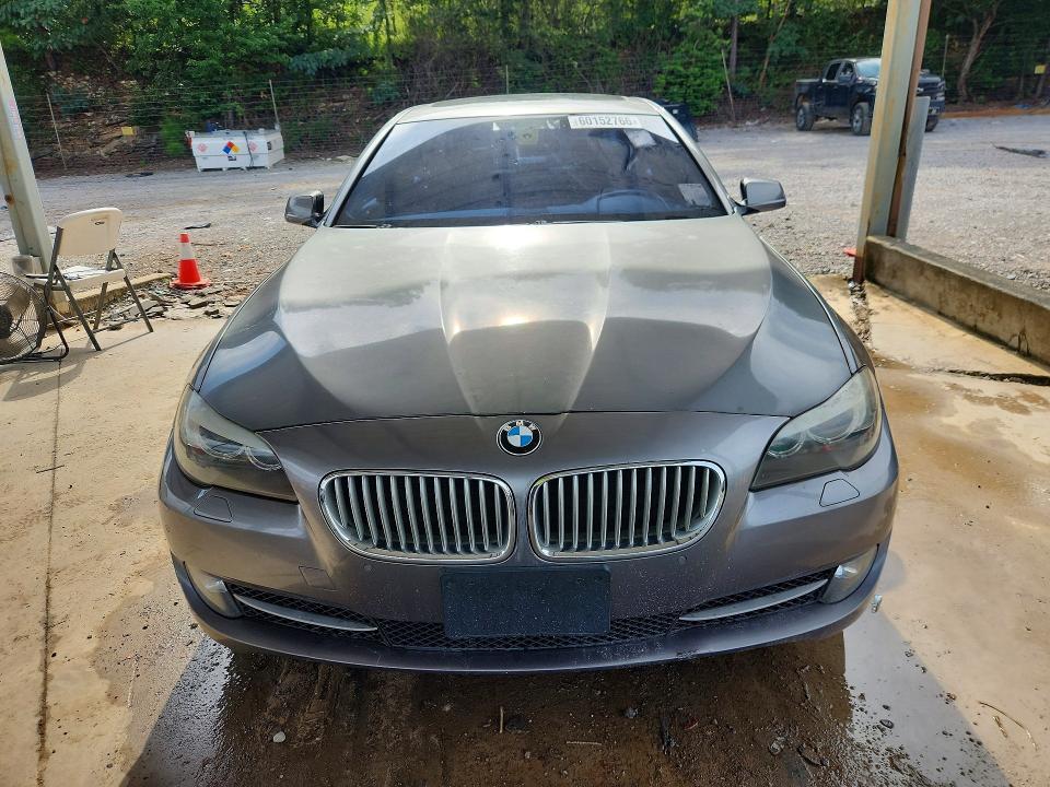 2011 BMW 550 I — Фото 5 из 12