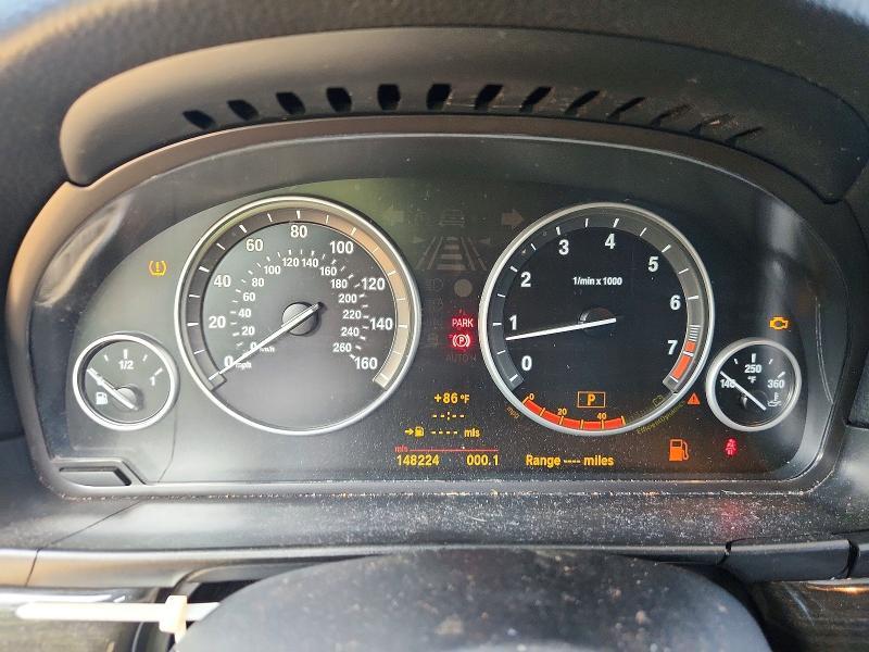 2011 BMW 550 I — Фото 9 из 12