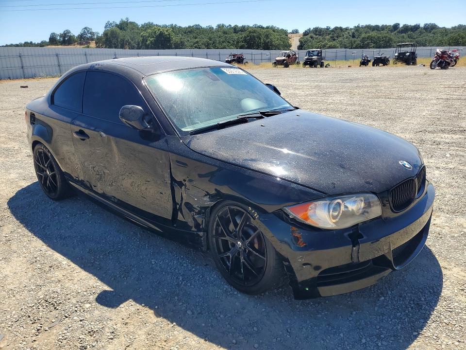 WBAUC9C53BVM10704 2011 BMW 135 photo no. 4