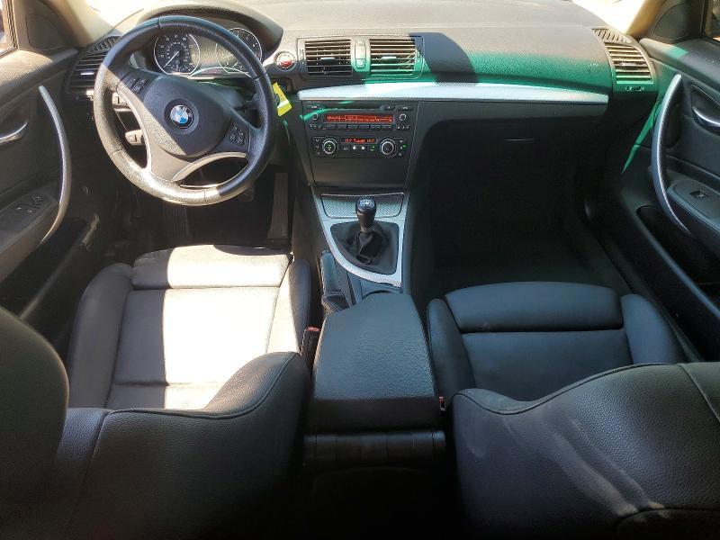 WBAUC9C53BVM10704 2011 BMW 135 photo no. 8