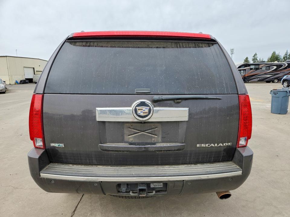 2011 CADILLAC ESCALADE LUXURY — Фото 6 из 12