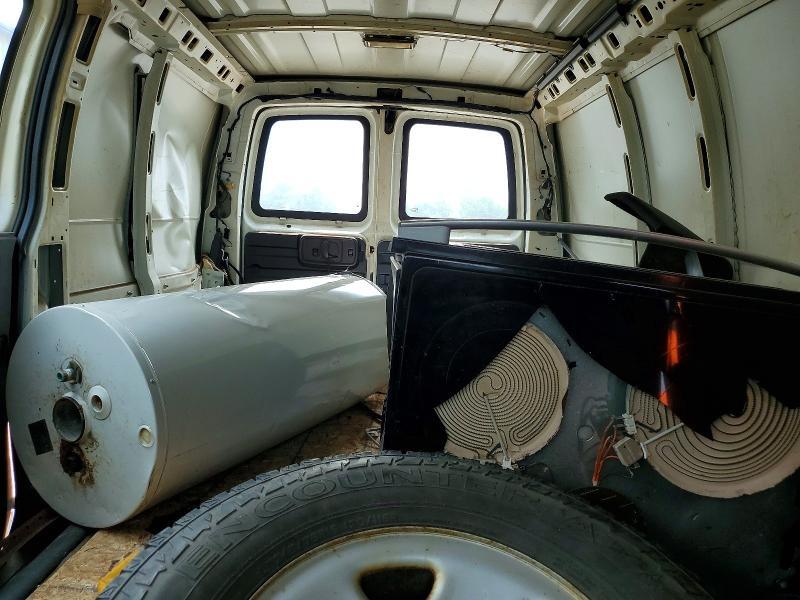 2011 CHEVROLET EXPRESS G2500 — Фото 10 из 13