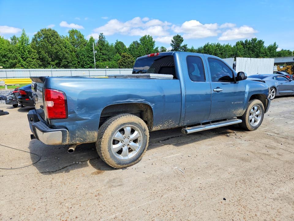 2011 CHEVROLET SILVERADO C1500 LT — Фото 3 из 13