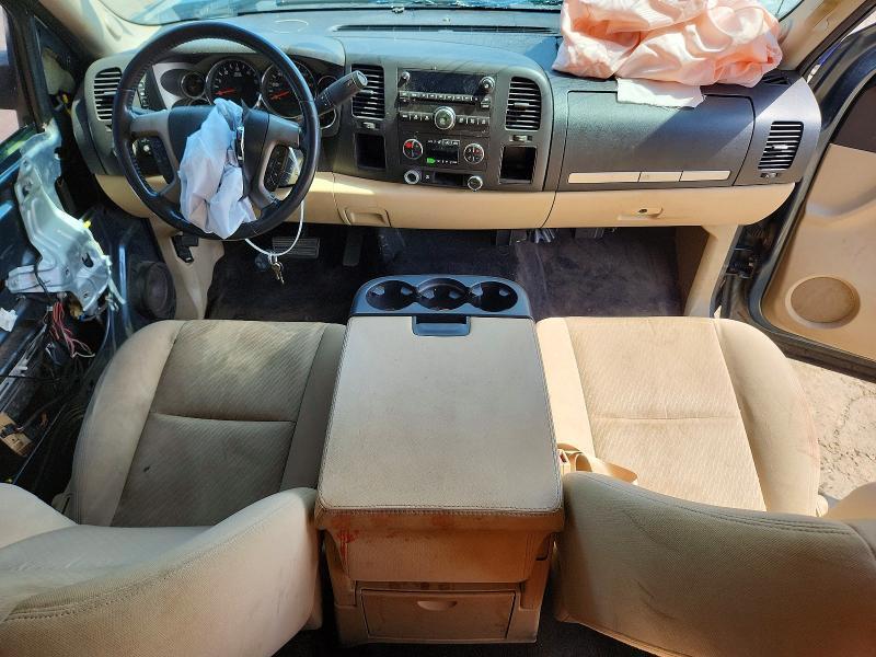 2011 CHEVROLET SILVERADO C1500 LT — Фото 8 из 13